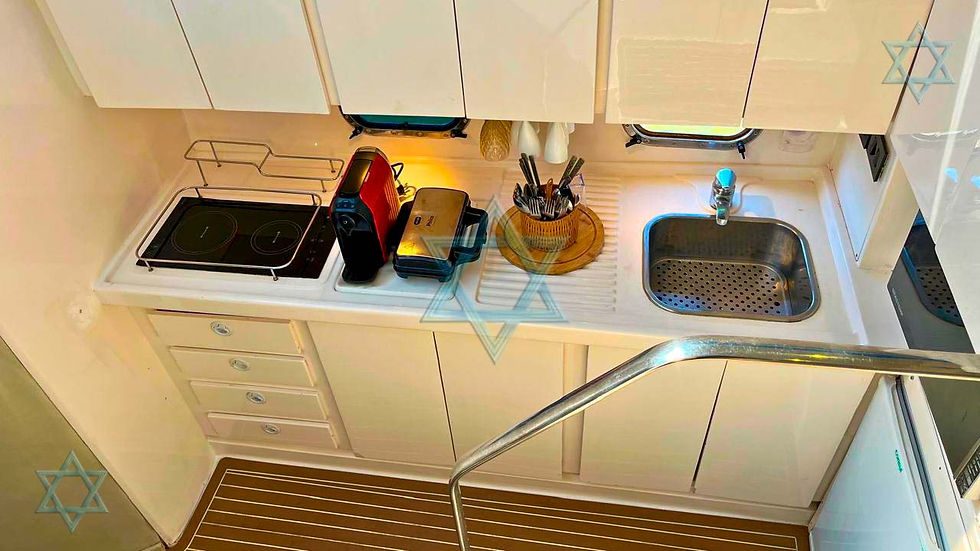Miniatura: Intermarine 440 Full