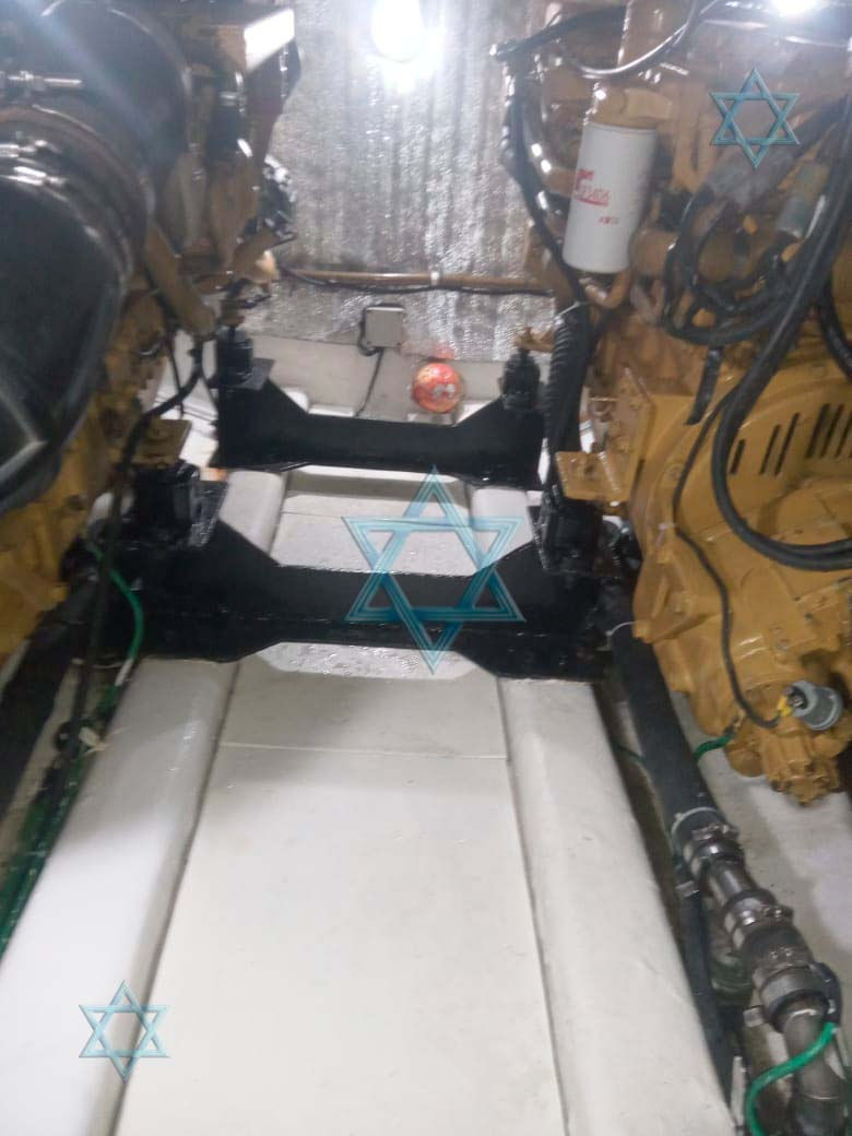 Miniatura: Intermarine 440 Full