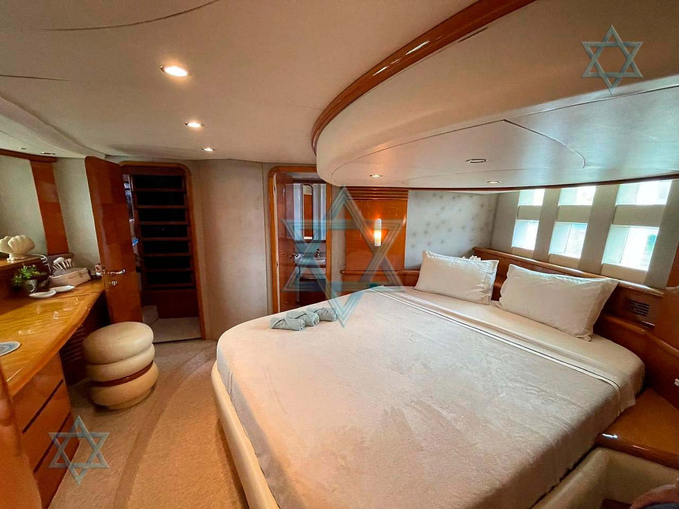 Miniatura: Intermarine Azimut 680