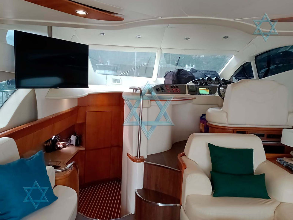 Miniatura: Intermarine 560
