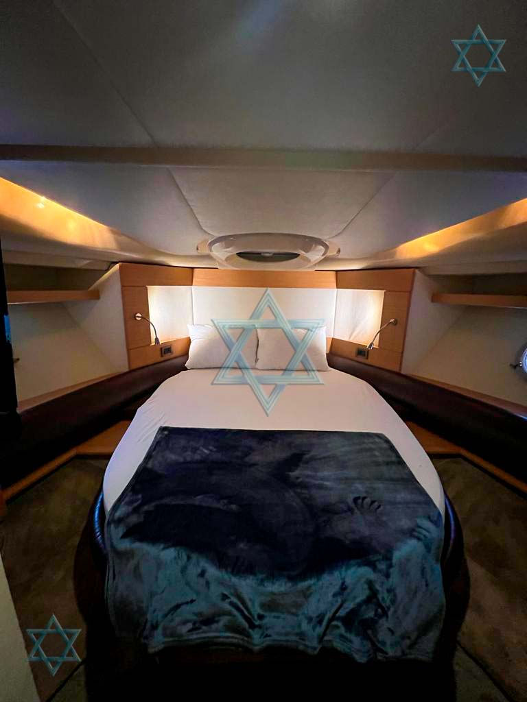 Miniatura: Azimut 43