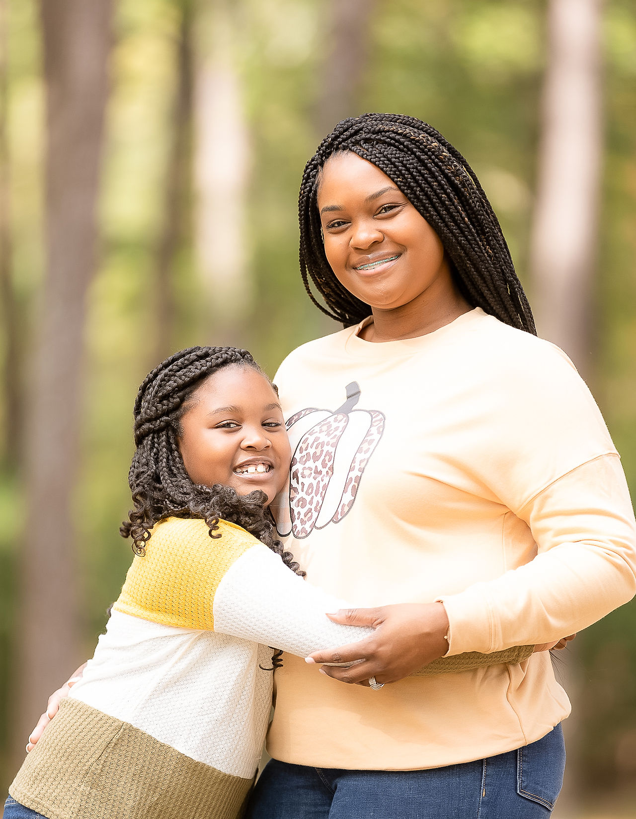 Sheena Alexander sasy shutters photography fall family photo mother and daughter