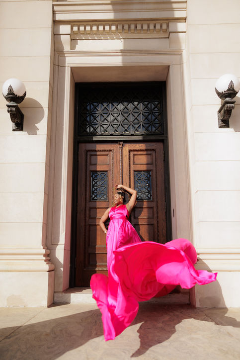 silk flying dress photoshoot
long silk dress photoshoot
flying dress photoshoot long dress photoshoot
studio flying dress
downtown Jackson
Reservoir
MS State Capitol
MS Supreme Courthouse
Courthouse Jackson, MS