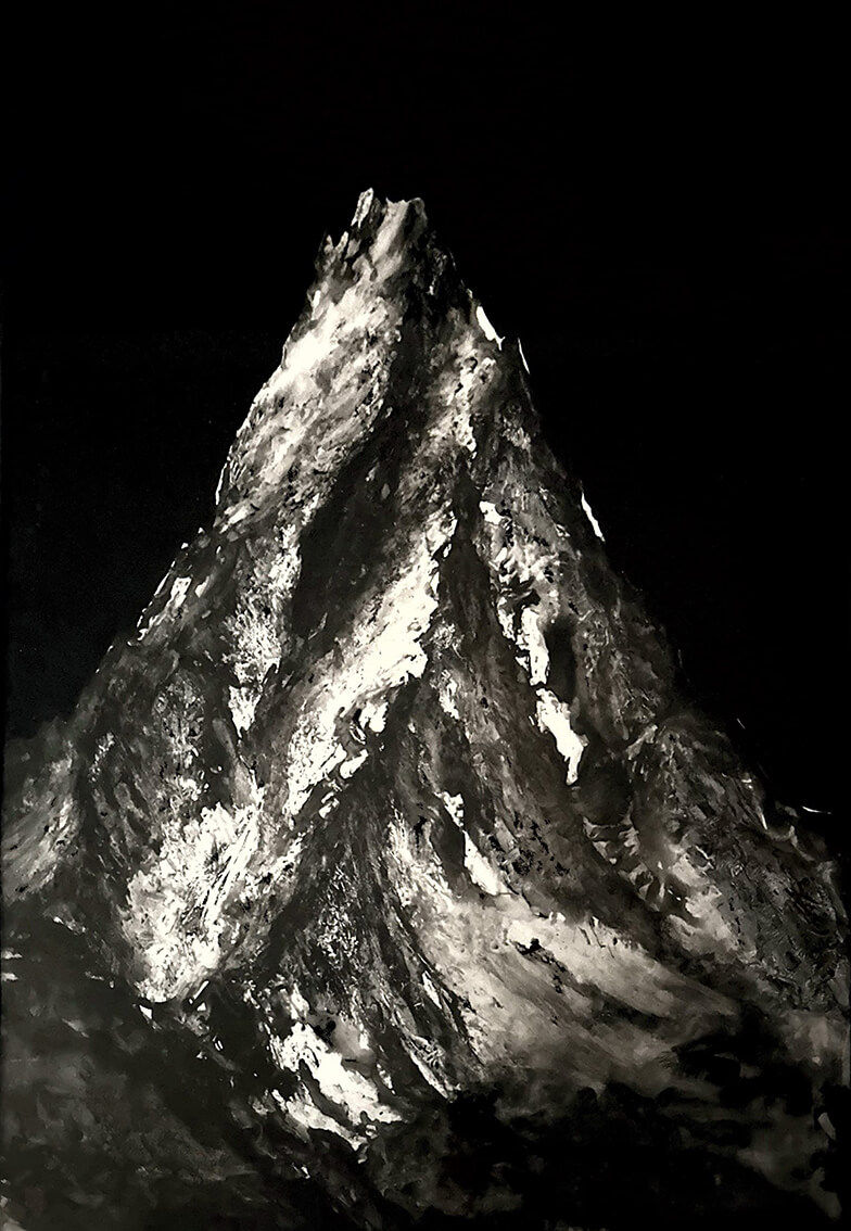 Agnes Chow 黑犬 - "Lone Peak"
