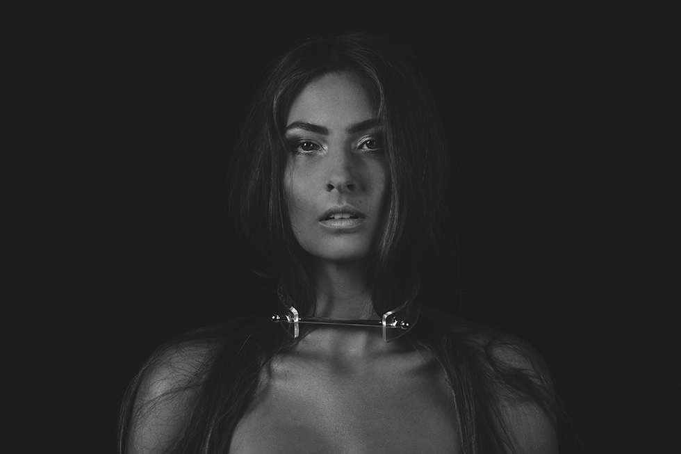 Thumbnail: ALPHA COLLAR - GOLD / CLEAR