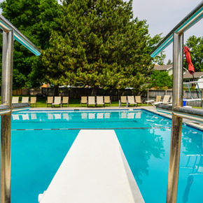 Perspective view of the diving board.