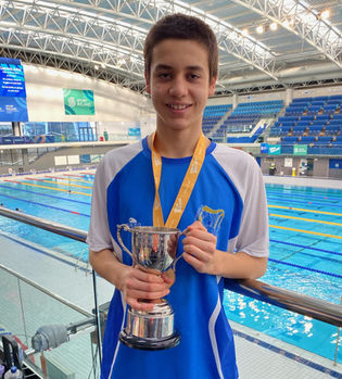 Allende and Leinster Win Water Polo Interpros