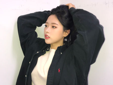 [Fancafe] Olivia Hye (201113)