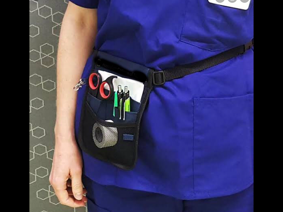 Thumbnail: Medical Pouch & Pen