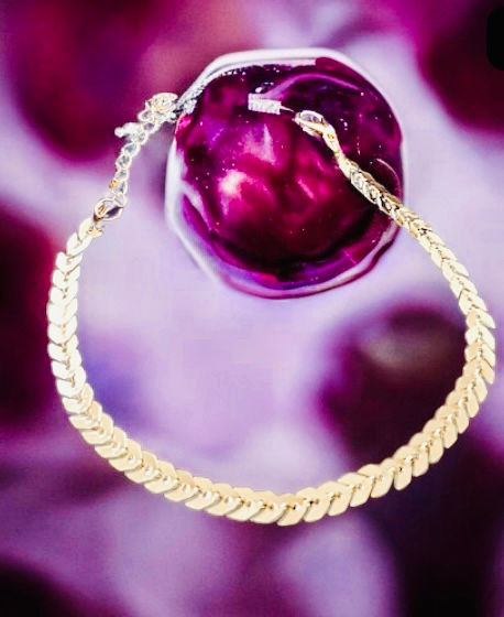 Thumbnail: DABC Geometric Fishbone Ankle Bracelet  