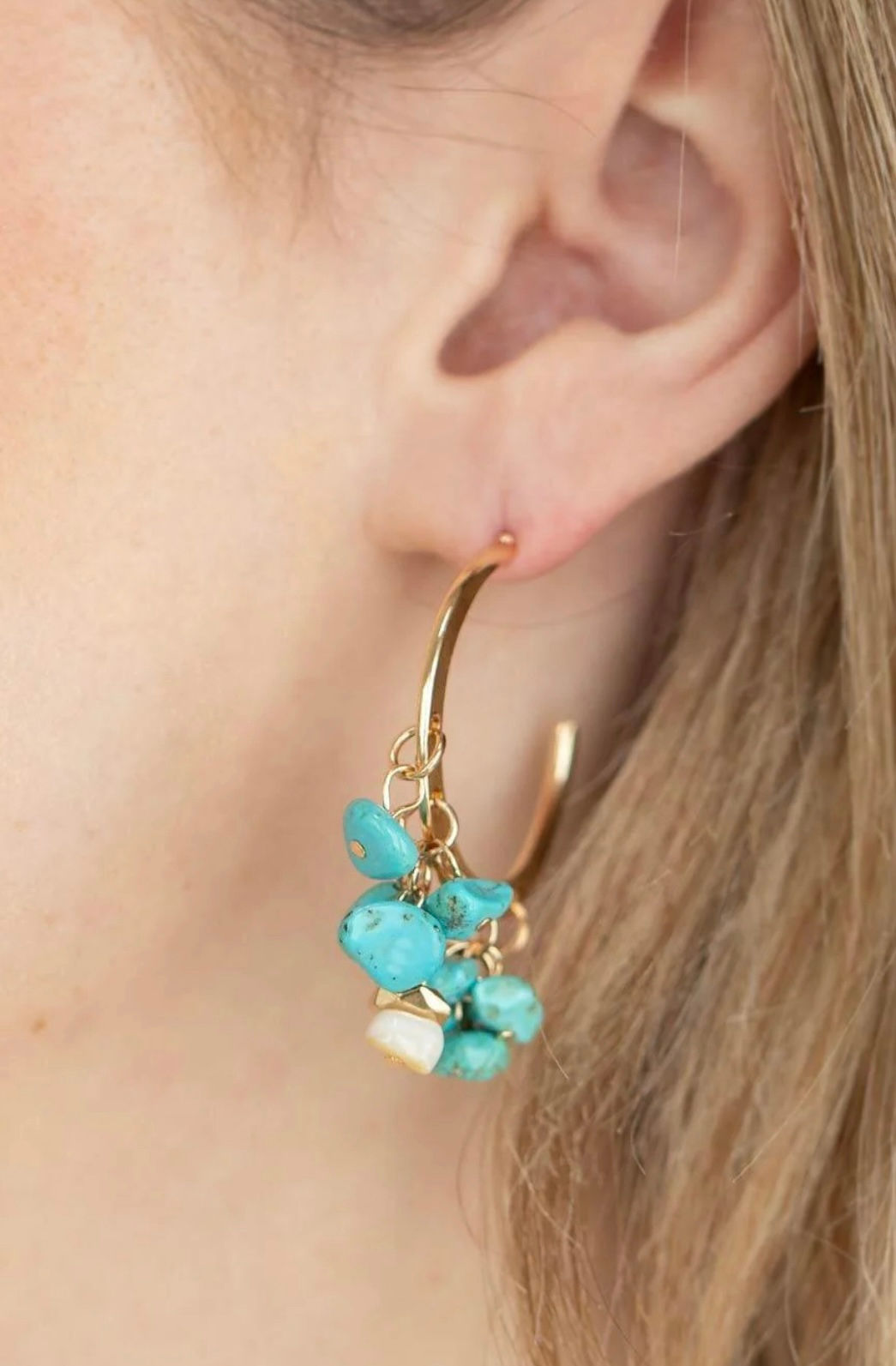 DABC Cluster Crackle Stone Gold Hoop Earrings