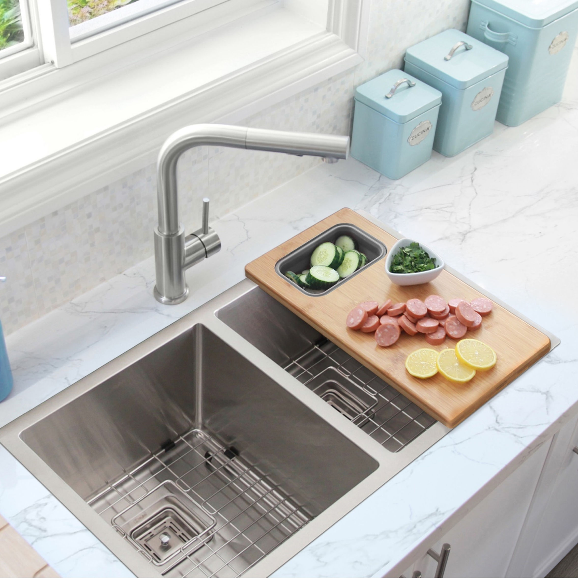 AZUNI 18" Kitchen Sink Bamboo Cutting Board Set with Container A913