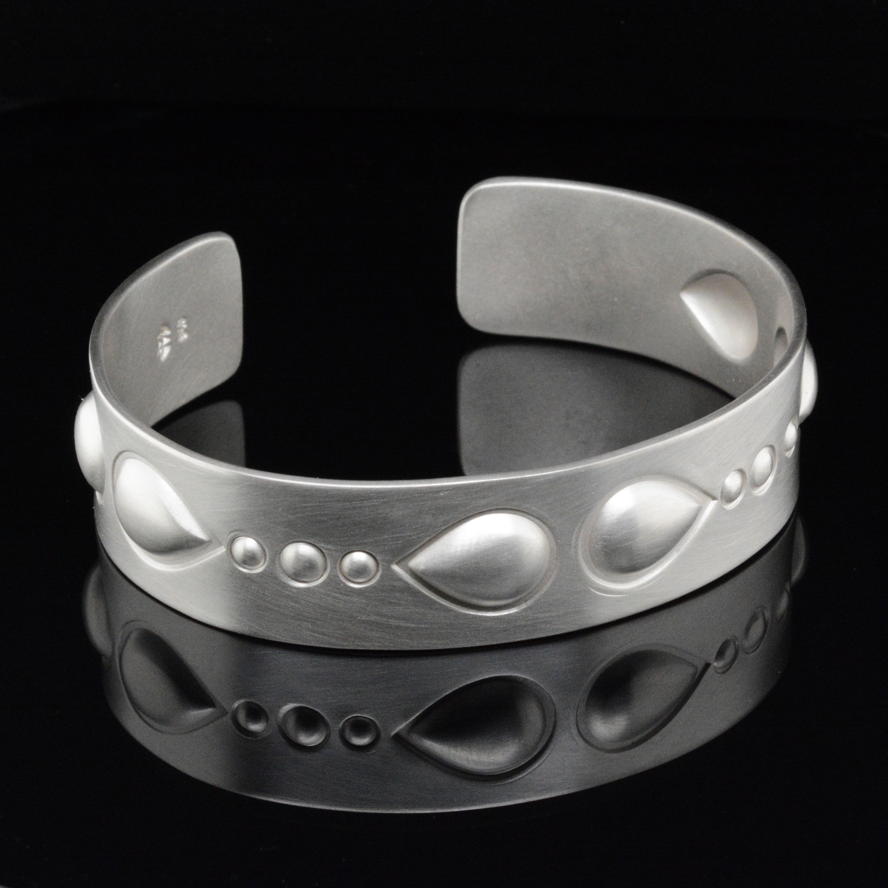 Tear Drop Argentium Silver Cuff