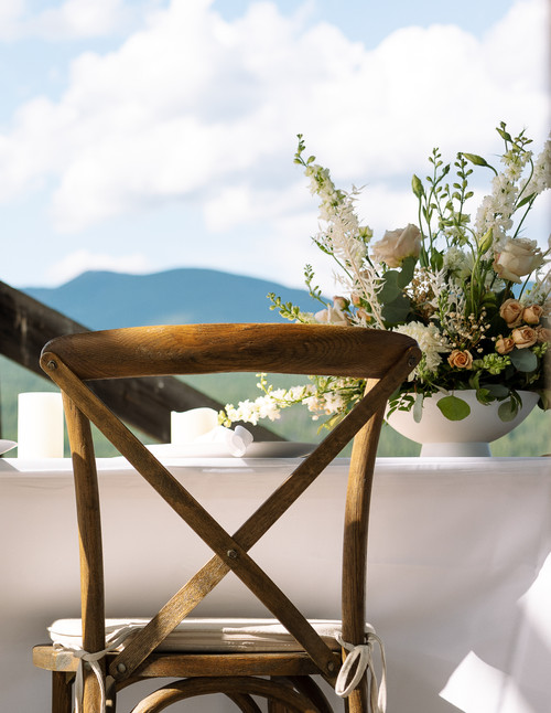 wedding guest table set-up