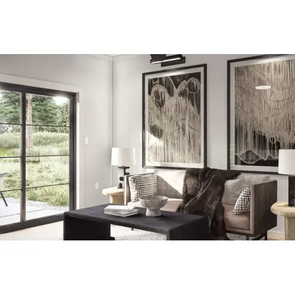 Interior 6