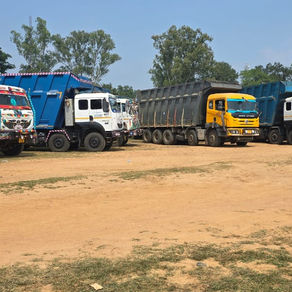 दुमका के रास्ते चल रहा अवैध बालू परिवहन का बड़ा कारोबार