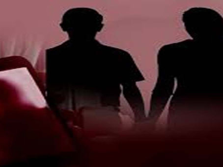 सोशल मीडिया की दोस्ती ने तोड़ा परिवार, तीन बच्चों की मां प्रेमी संग फरार