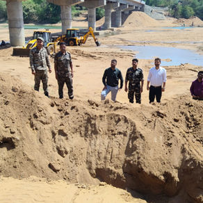 बालु का अवैध उठाव नहीं रोक पाये तो आमझारी बालू घाट को जेसीबी से खोद कर किया बंद
