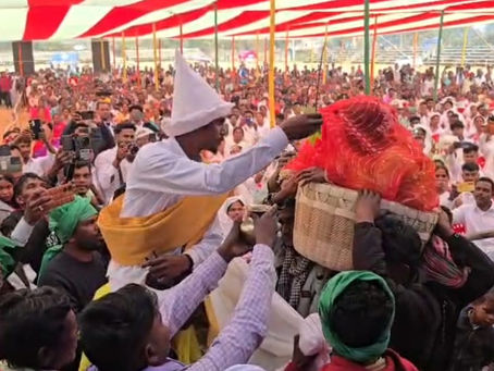 दुमका के आउटडोर स्टेडियम में ऐतिहासिक सामूहिक विवाह, 250 जोड़े बने जीवनसाथी