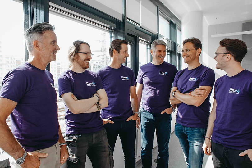 linx4 Team.jpg