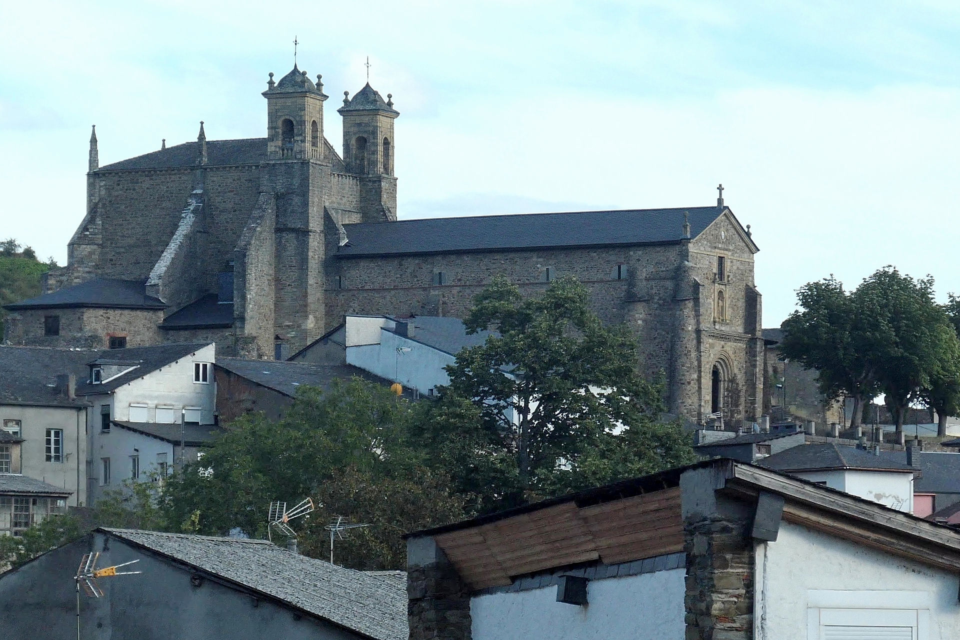 This is a view of Villafranca del Bierzo.