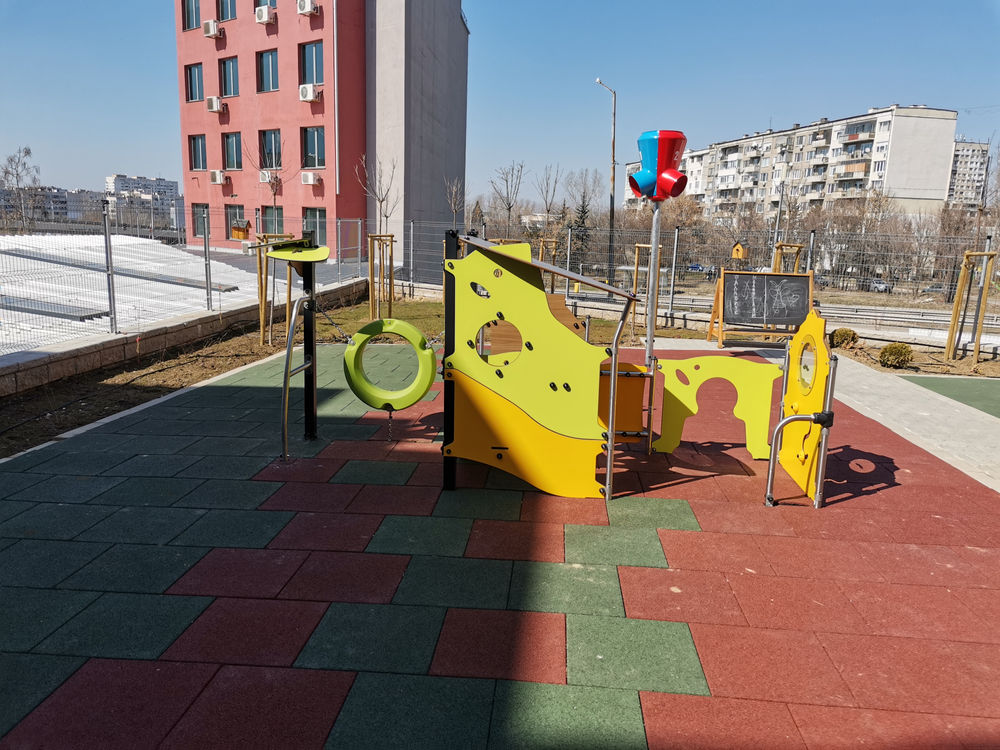 София, Частна градина — снимка 5