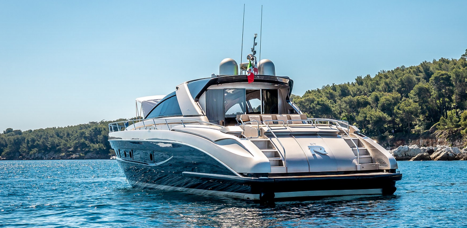 RIVA R yacht rental in Saint Tropez, STYS