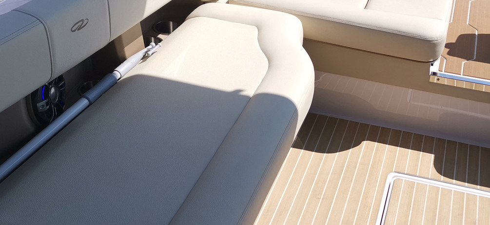 Location de bateau REGAL BOAT 2800 à Saint Tropez, STYS