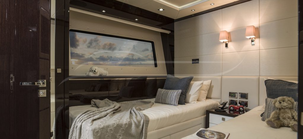 Yacht boat rental Saint Tropez, Sunseeker 116