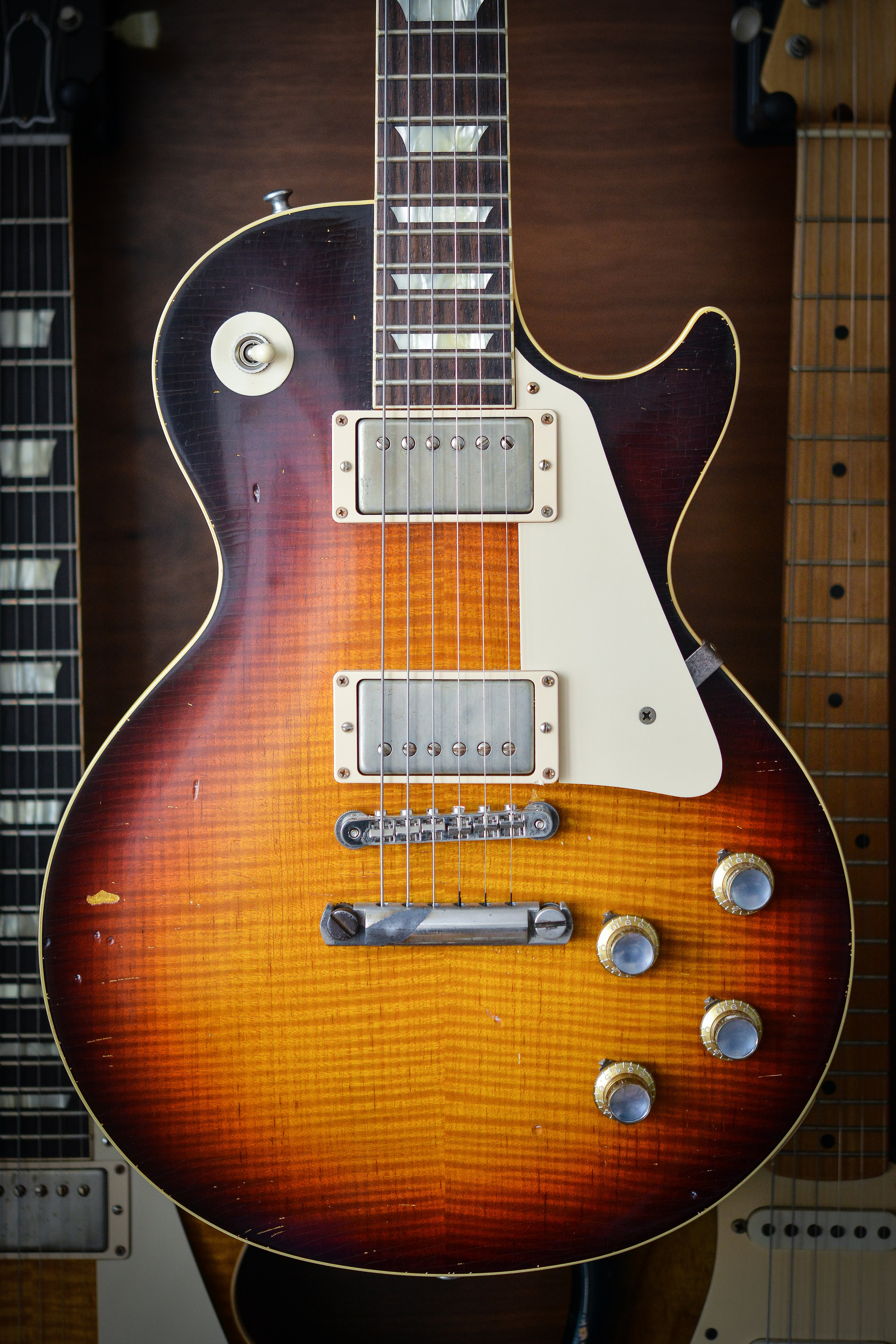 Gibson dutchburst