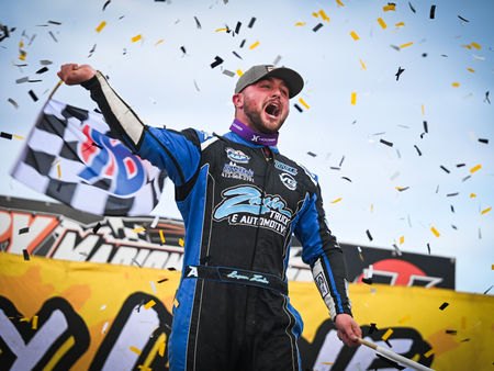 Pennsylvania Favorites Zarin, Miley Score Connor Bobik Memorial Prelim Wins at Marion Center
