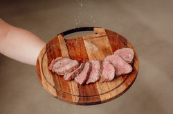 Hennie's BBQ-13