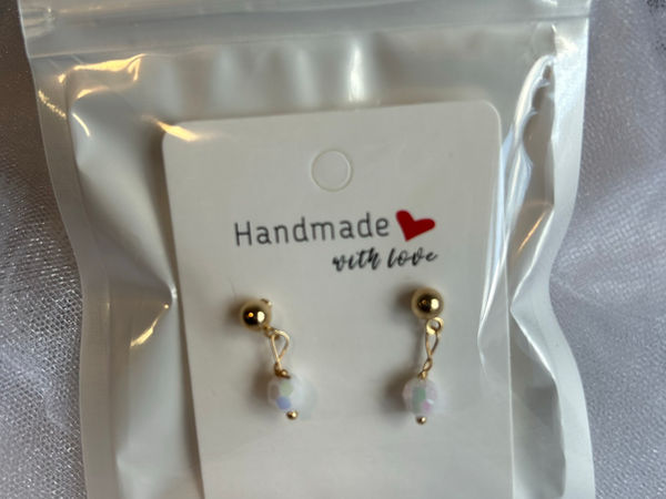 Boucles d'oreilles pendantes dorées fait main