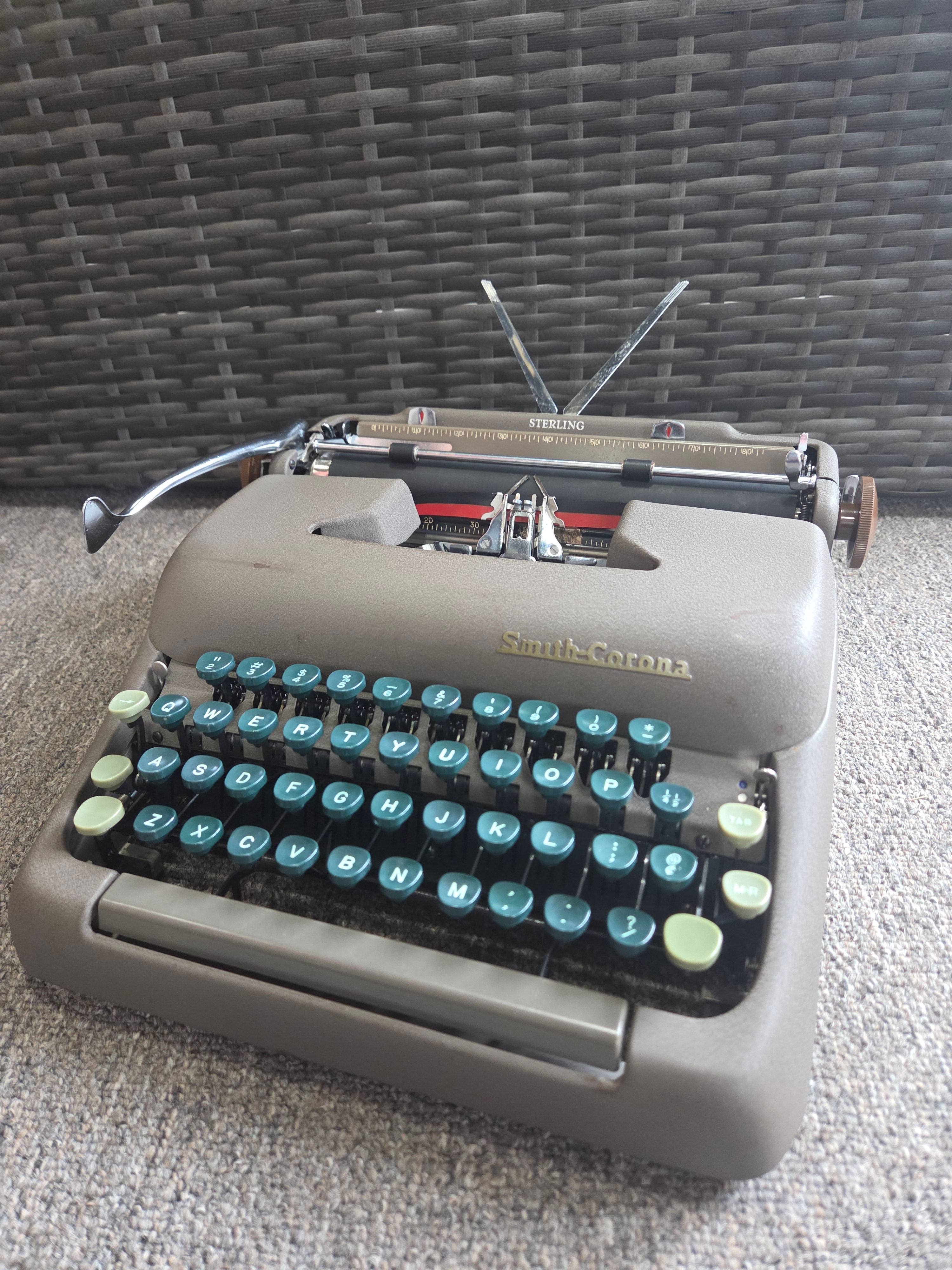 1949 Smith-Corona Sterling
