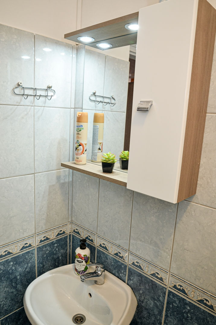 tandard Apartman-Fürdőszoba