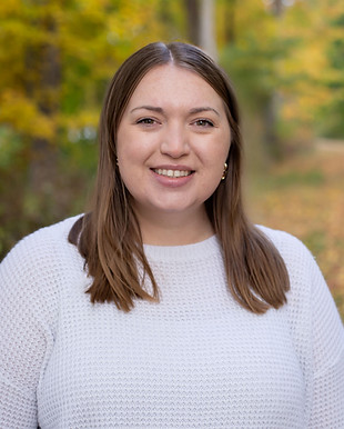 LizGrady_Headshot_2025.jpg