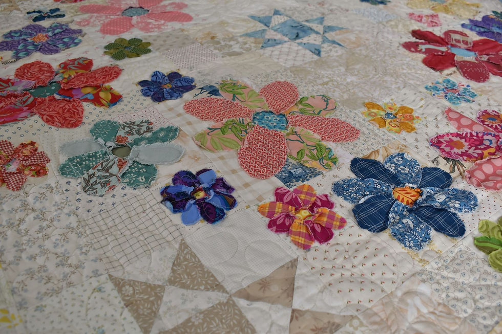 Thumbnail: Houston | An Applique Flower Quilt | Digital PDF Pattern