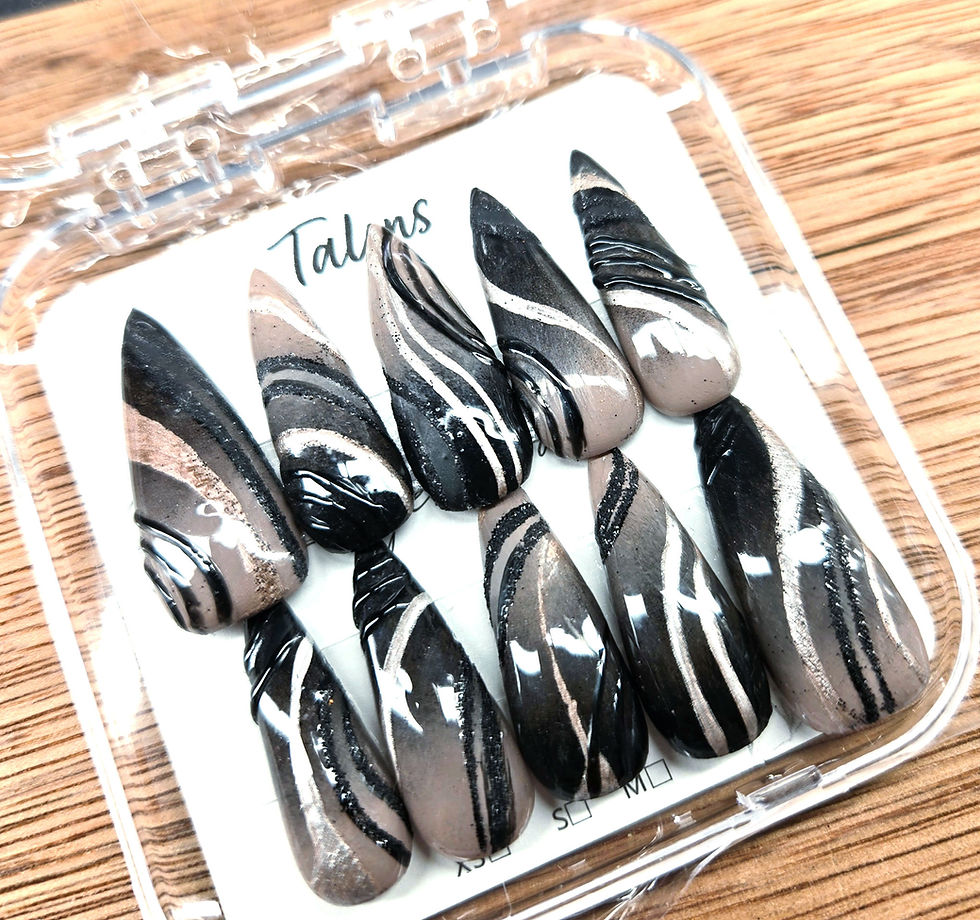 Thumbnail: Smokey Nights-press on nails for the nightlife