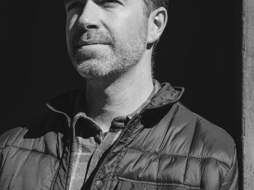 Make It An NYC "Power Lunch"- Why Your Lunch Break Is Perfect For A Professional Branding Refresh