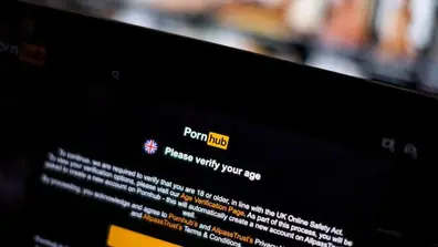 Pornhub pierde 77% de usuarios británicos tras ley de verificación de edad: millones recurren a VPNs