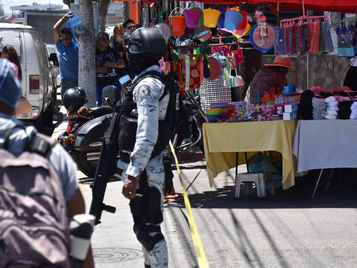 Ejecutan a comerciante en tianguis de Tijuana frente a testigos