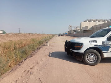 ¡Horror en Mexicali! Hallan cadáver ensangrentado junto a canal de riego