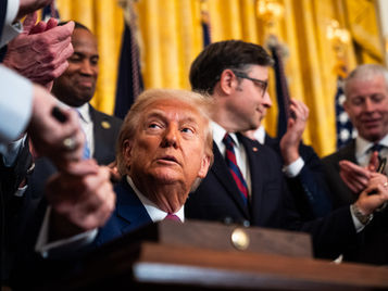 Trump afirma que inmigrantes hacen trabajo agrícola “naturalmente” mejor que ciudadanos estadounidenses