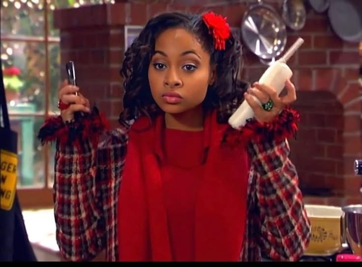 THE ICON EDIT: RAVEN BAXTER