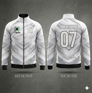 Spécialiste de la veste de sport personnalisée, nous proposons la fabrication de vestes en sublimation intégrale pour clubs et associations sportives. Notre technique de marquage textile par sublimation permet une personnalisation totale de vos vestes de survêtement : intégration de logos sponsors illimités, motifs géométriques complexes et couleurs pantone précises.
La veste sublimée est la solution idéale pour le textile club (football, tennis, cyclisme, esport) car elle garantit une impression inaltérable qui ne craquelle pas au fil du temps. Optimisez l'image de votre équipe avec un équipementier sur mesure offrant des vestes zippées personnalisées haute performance. Tissu technique polyester, coupe ergonomique et design 100% sur mesure pour une identité visuelle forte. Commandez vos vestes d'équipe personnalisées avec sublimation textile haute définition pour un rendu professionnel et durable.