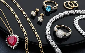 10-essential-jewellery-pieces.webp