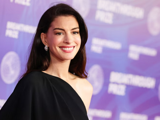 Anne Hathaway Shows Off Baby Bump in Heartwarming Instagram Video Announcing Third Pregnancy