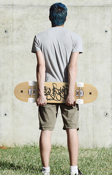 Skater mit Longboard