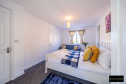 Maison Christo Property Short Lets _ Serviced Accommodation Reams Way Sittingbourne Kent A