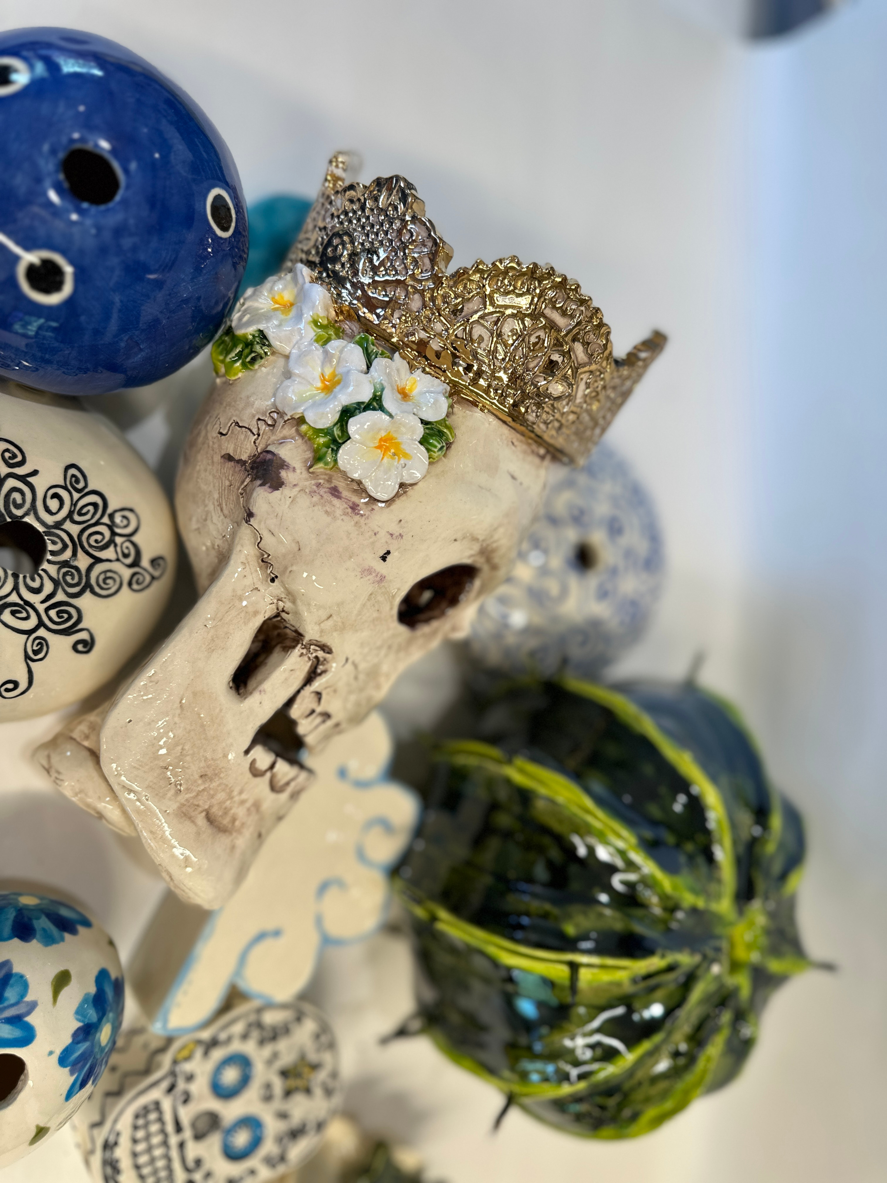 ceramic  Skull King Garden Totem